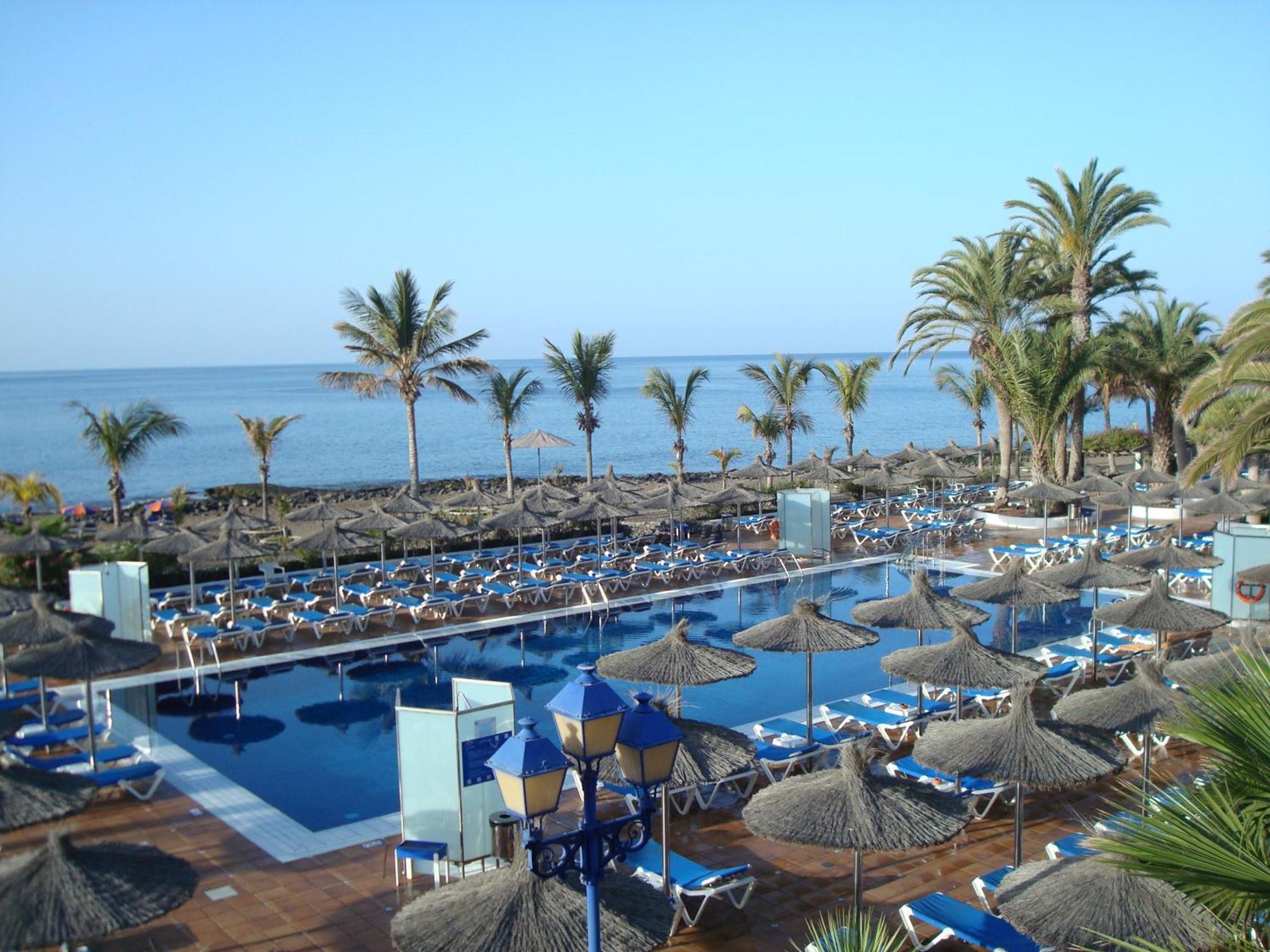 Hotel Vik San Antonio 4*