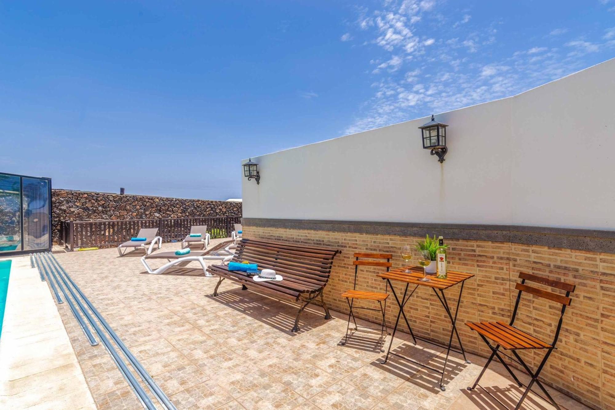 Cervera Puerto del Carmen (Lanzarote)
