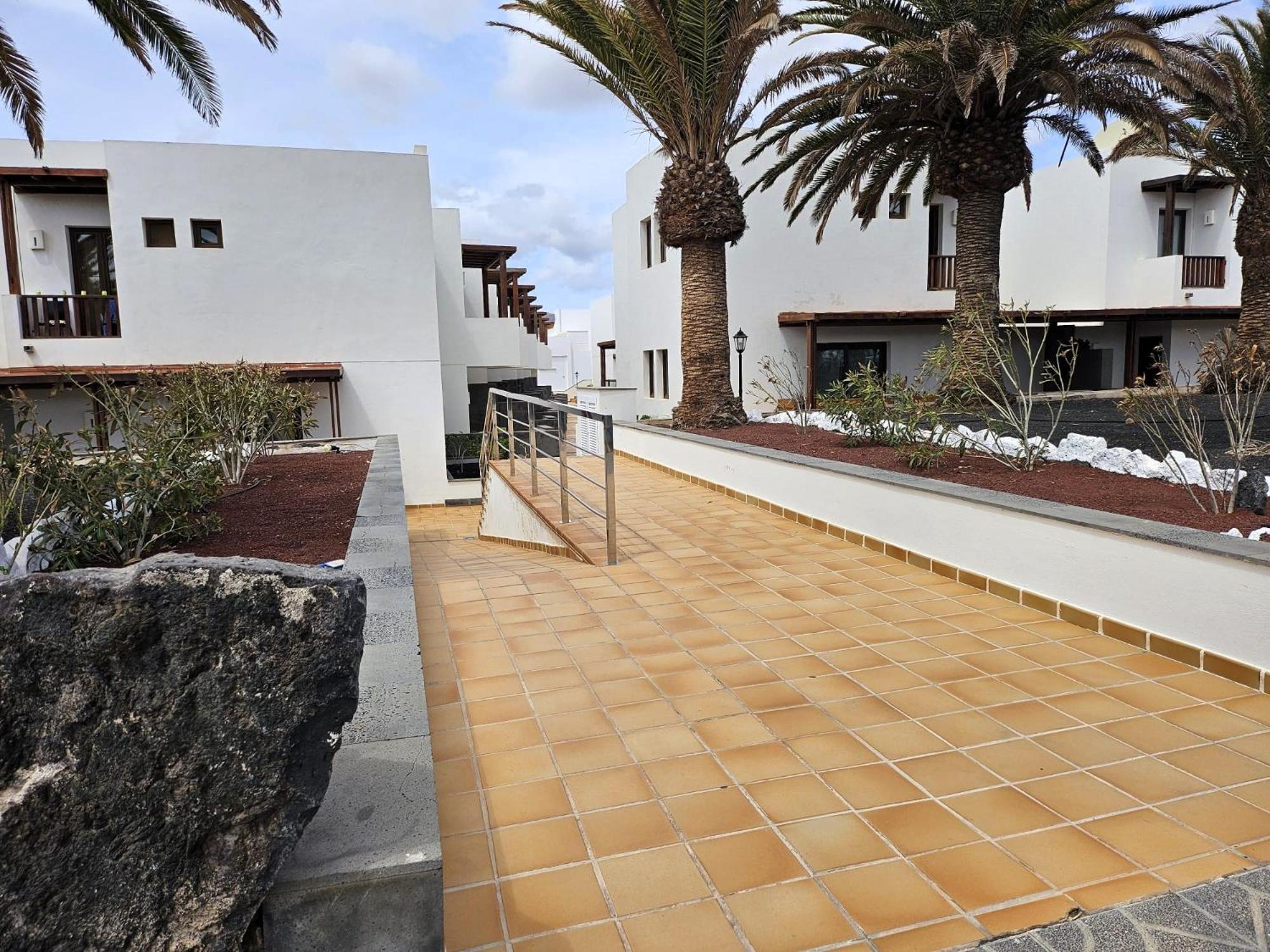 Duplex Noray Vista A La Piscina