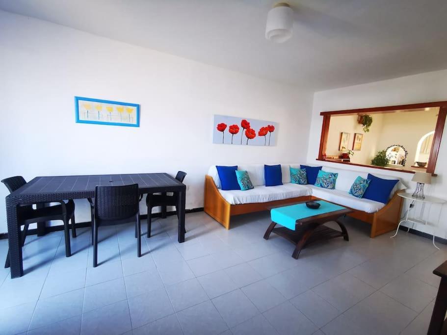 Casa Leyna * El Golfo