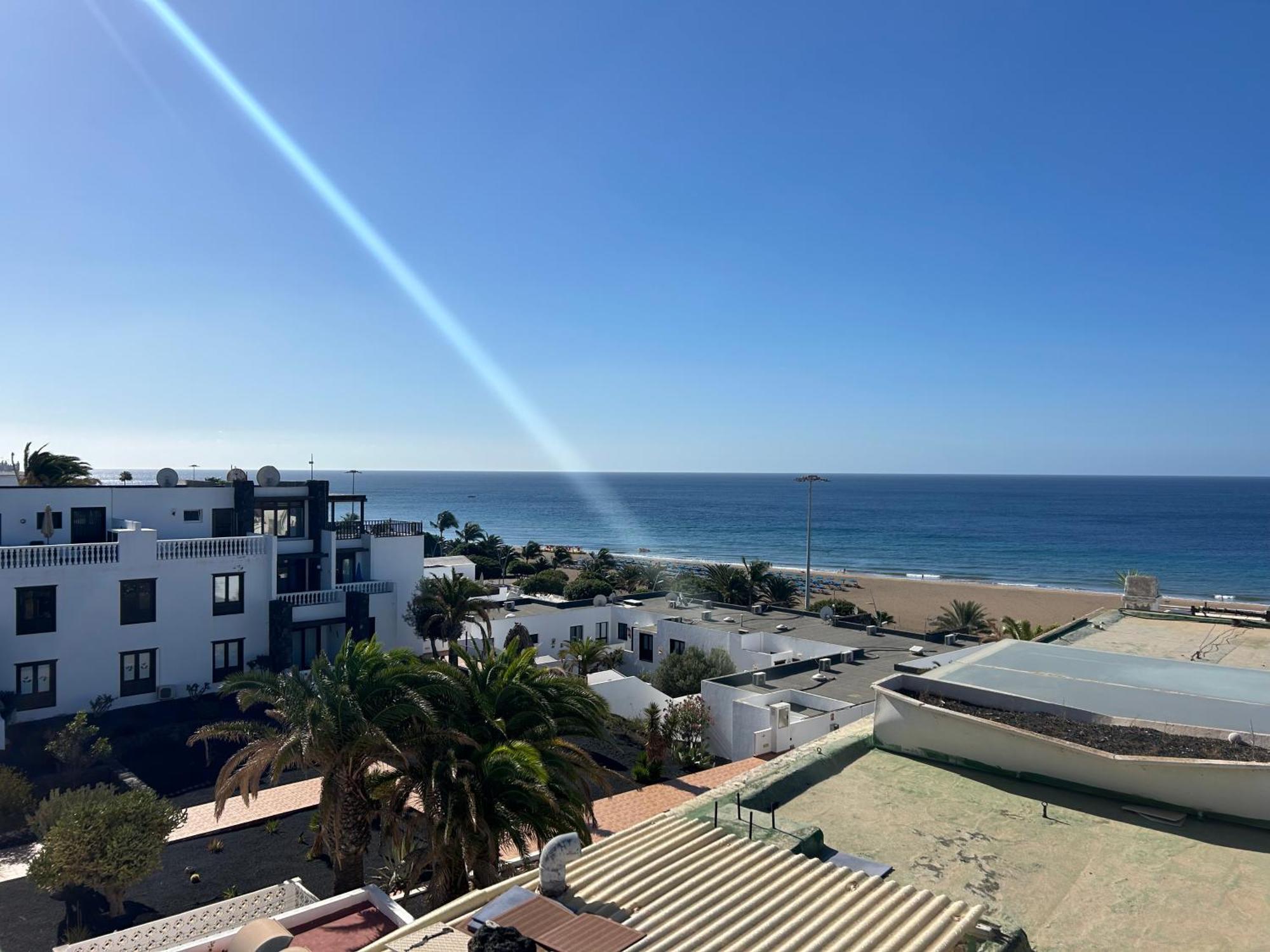 Stunning 2 Bedroom Duplex Close To Main With Seaviews * Puerto del Carmen (Lanzarote)