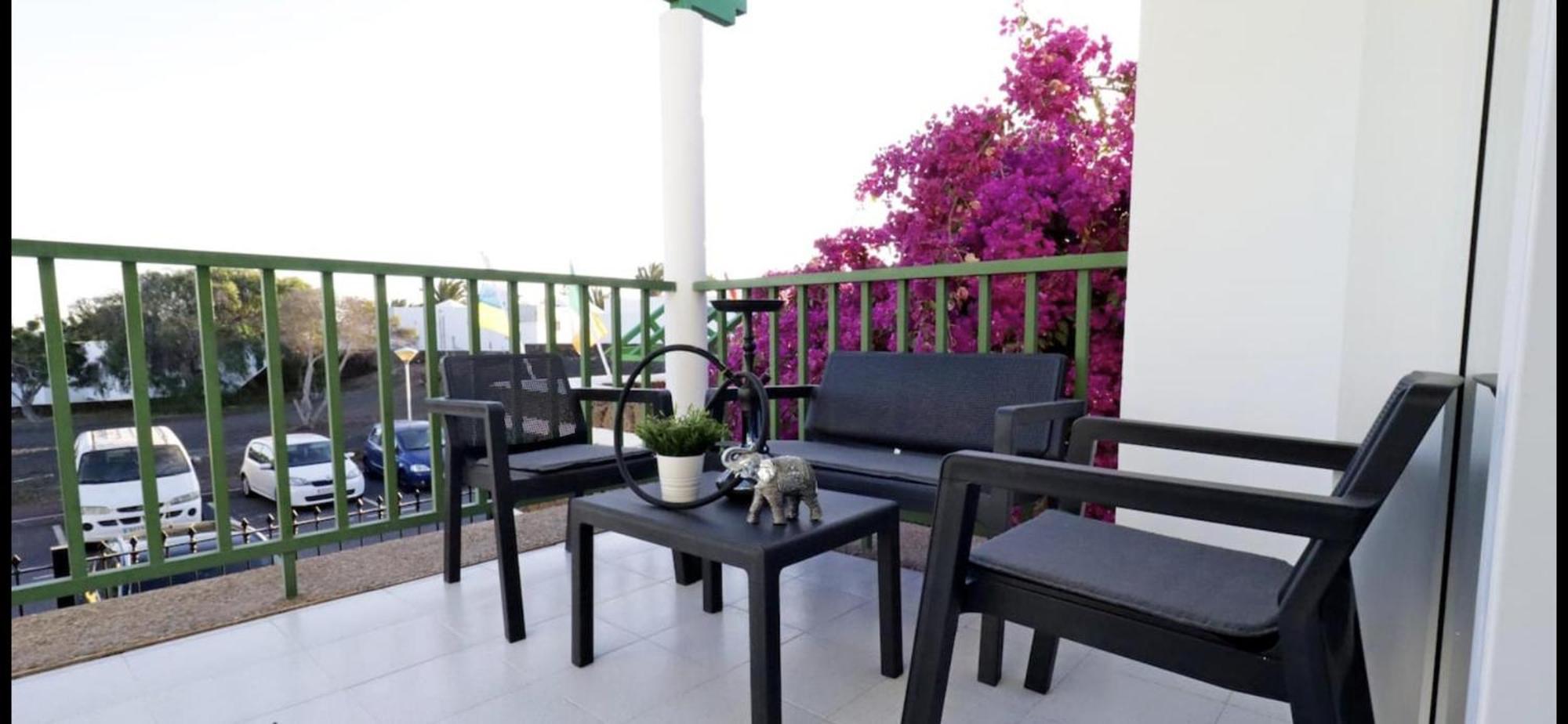 Stunning Refurbished 1 Bedroom *