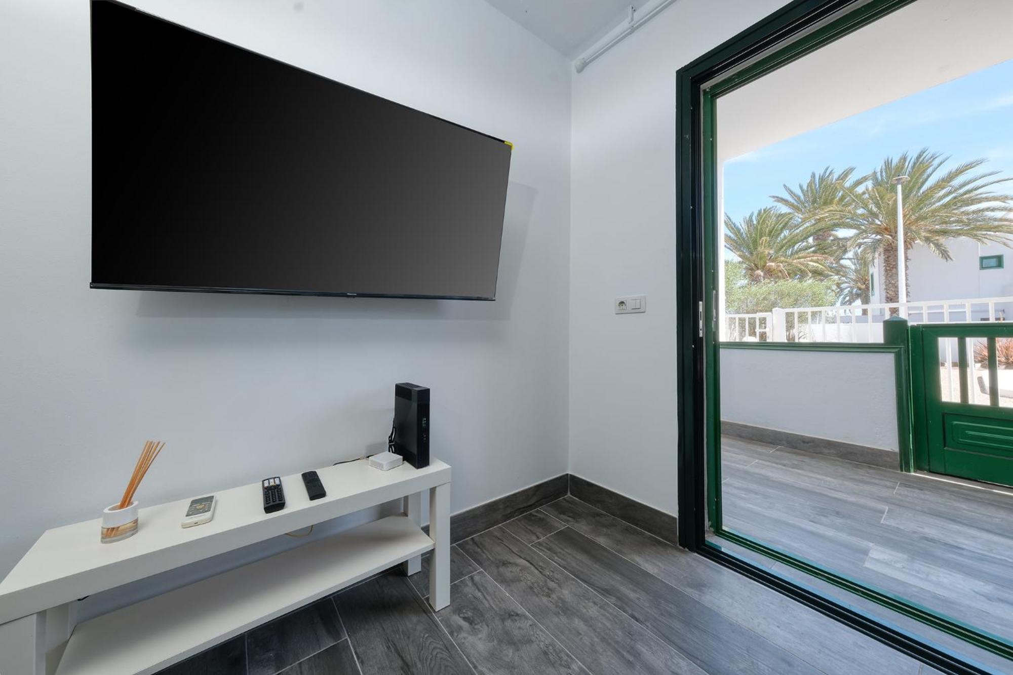 Casa Emilia-close To Amenities And The Holiday home