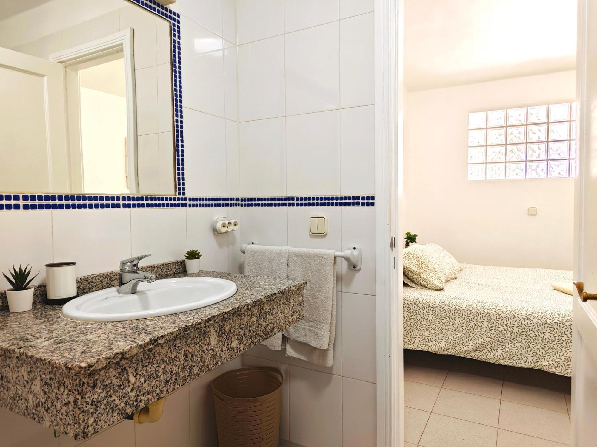 El Pisito Dolce Vista Apartment *