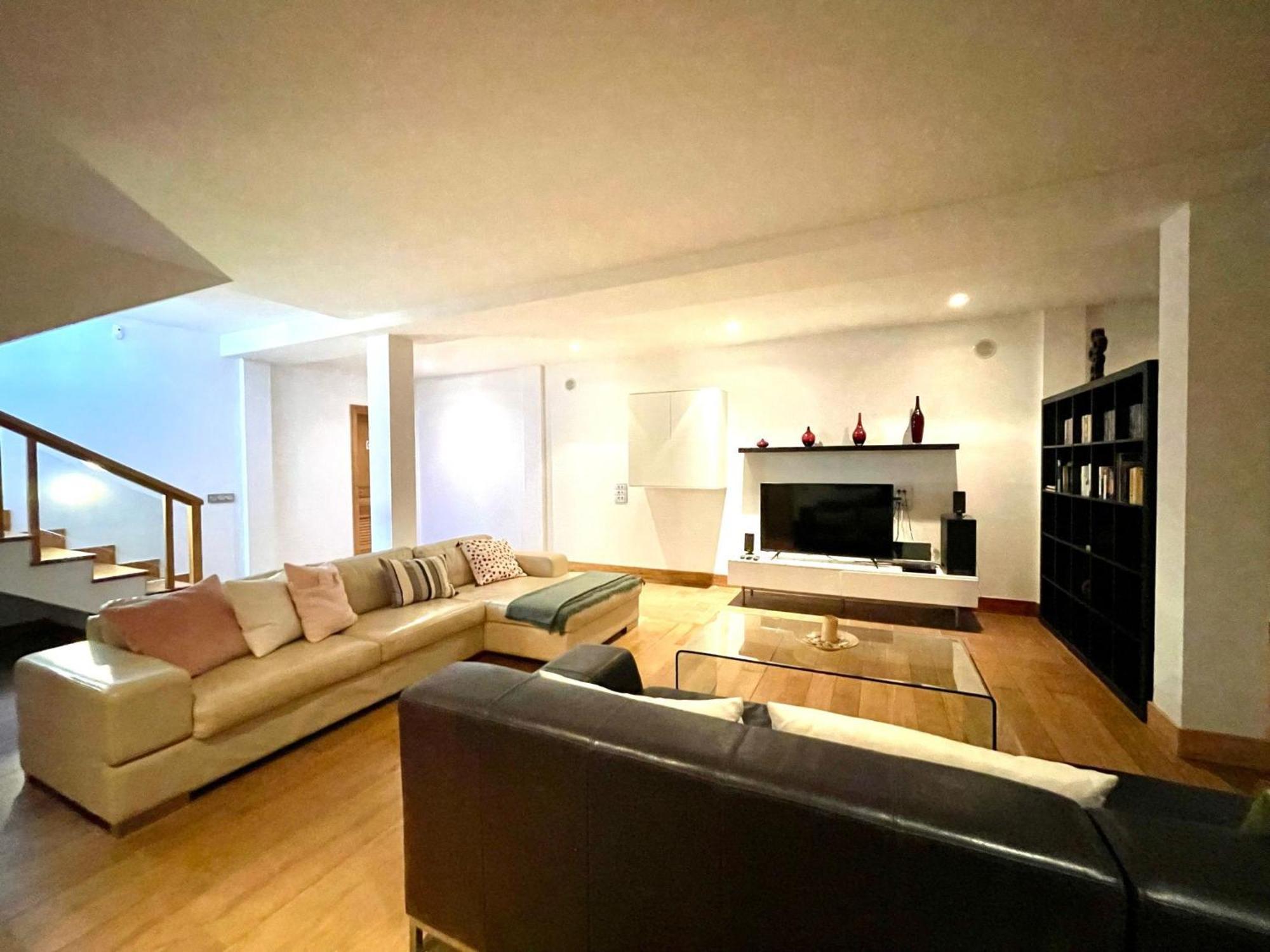 Beautiful 5-bed In Villa Playa Blanca (Lanzarote)