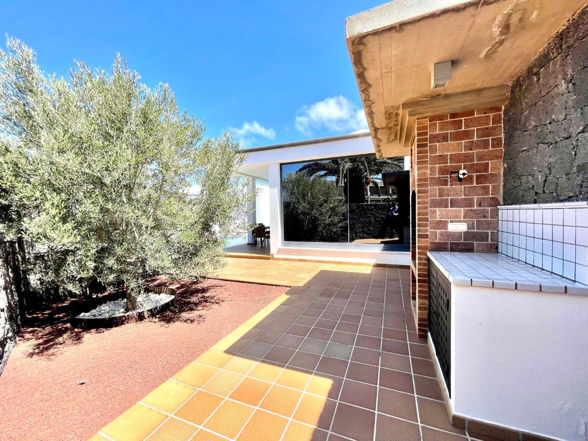 Beautiful 5-bed In Villa