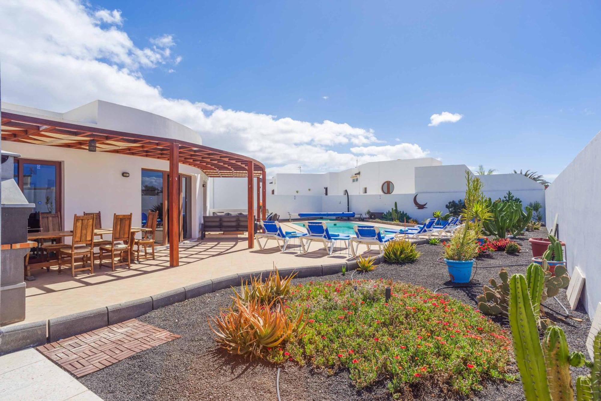 Luar Villa Playa Blanca (Lanzarote)