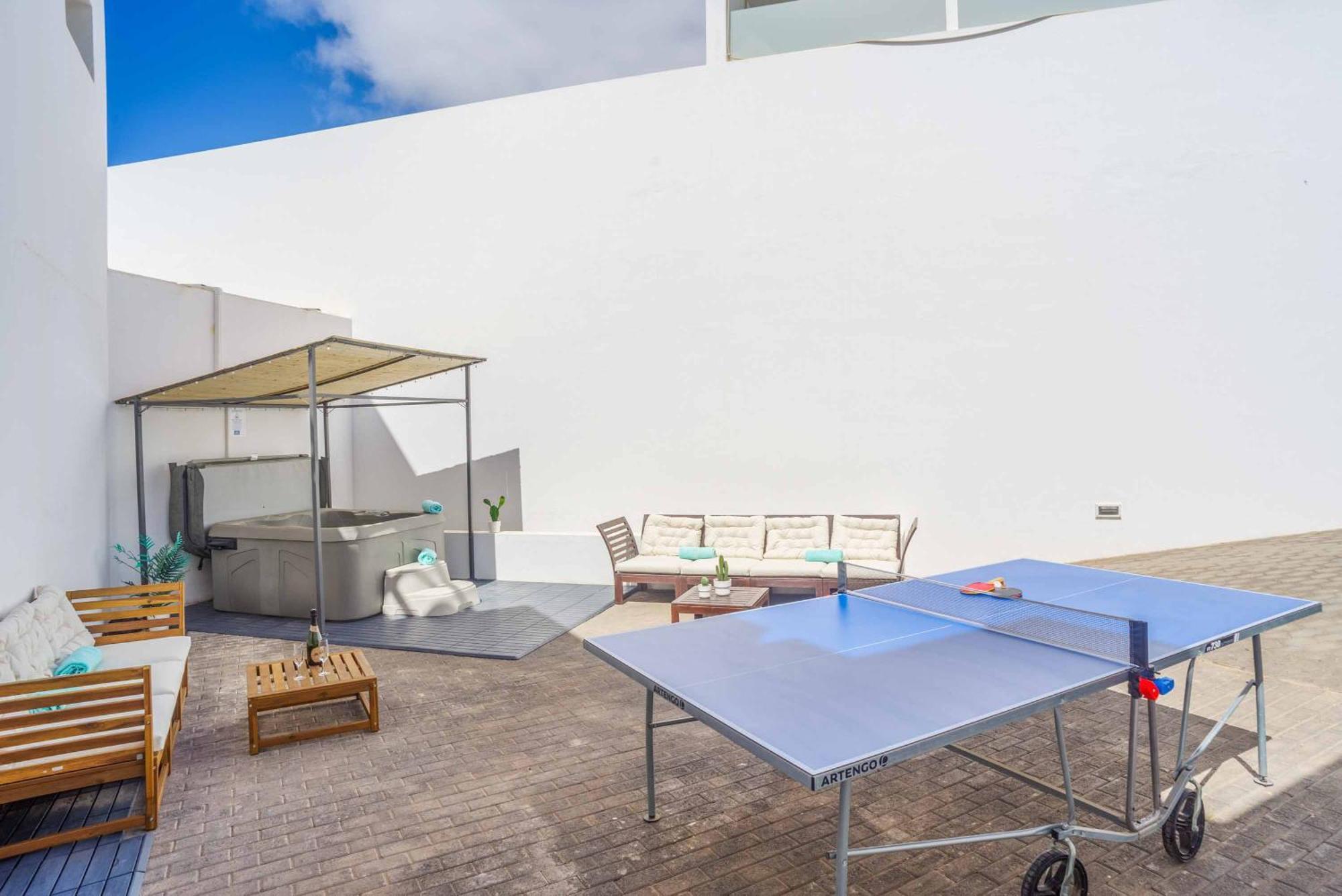 Luar Villa *