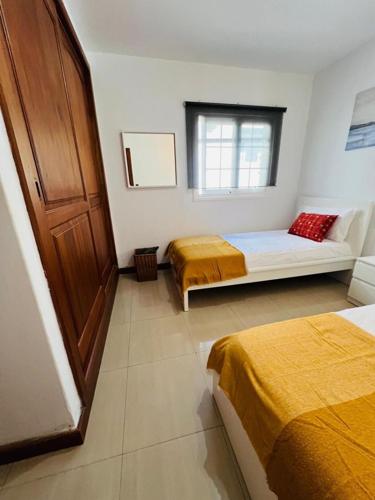 Casa Sheila, Ideal Familias * Tías