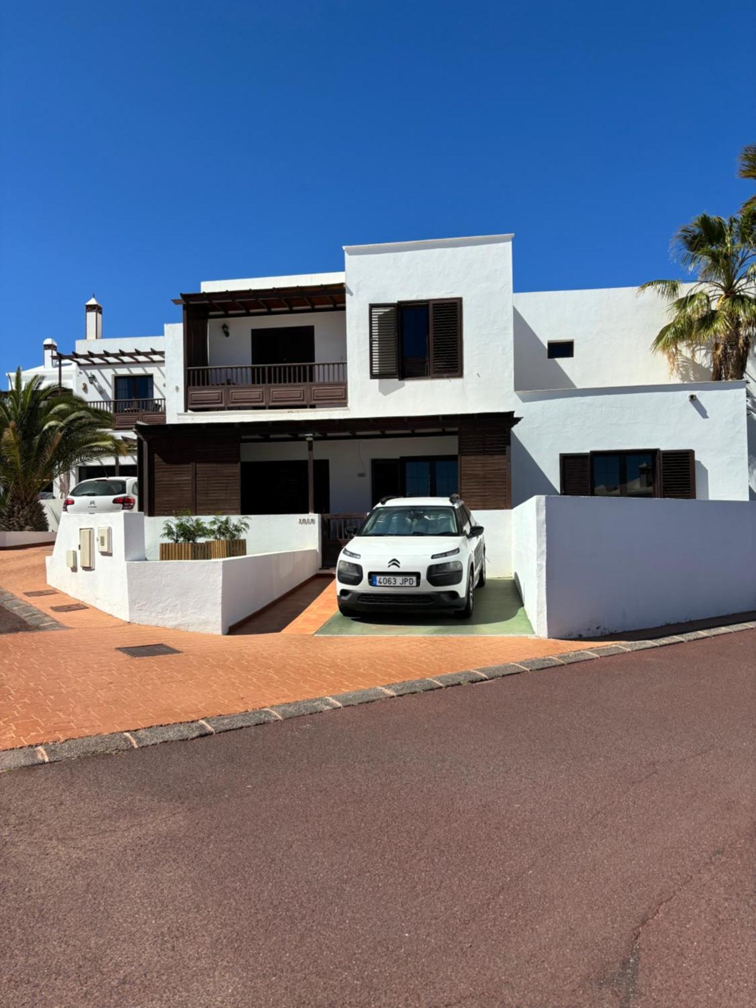 Casa Amplia Y Moderna De 3 En Complejo Con Piscina Сasa de vacaciones Costa Teguise