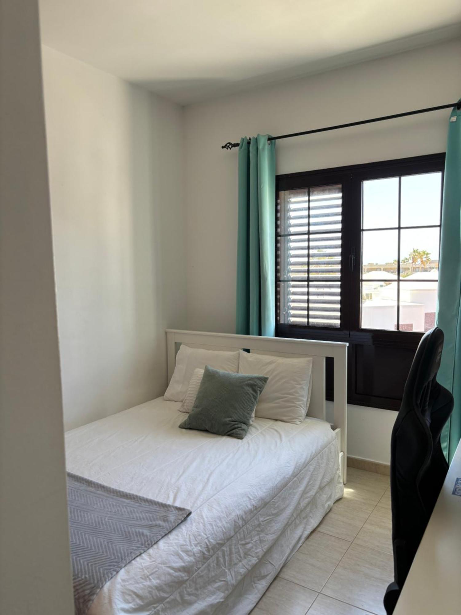 Сasa de vacaciones Casa Amplia Y Moderna De 3 En Complejo Con Piscina Costa Teguise