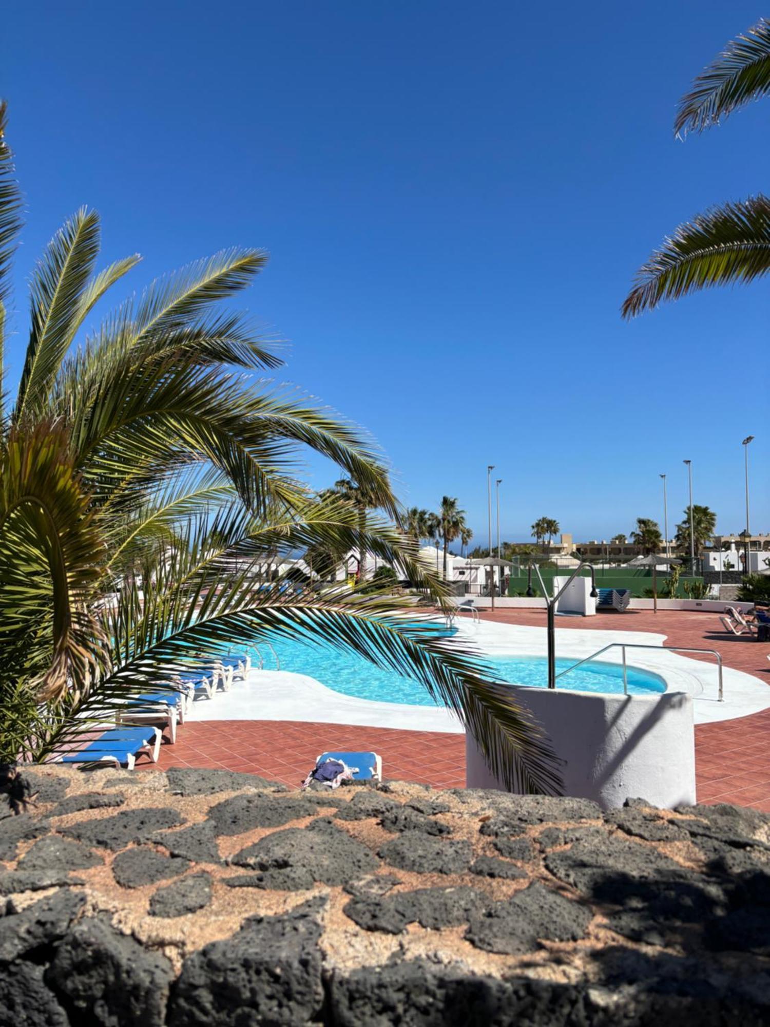 Casa Amplia Y Moderna De 3 En Complejo Con Piscina Costa Teguise