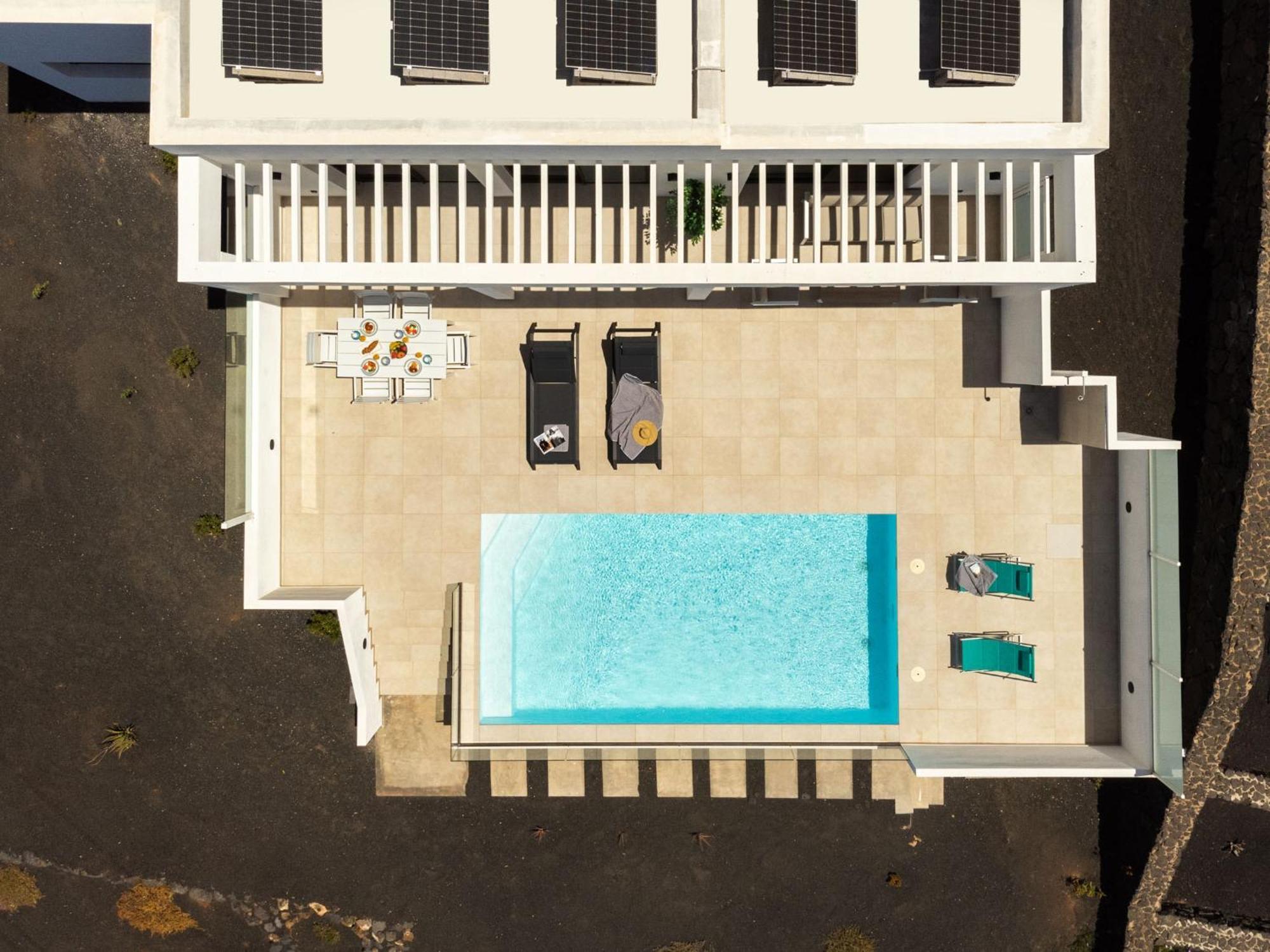 Villa Caprica By Buenavilla