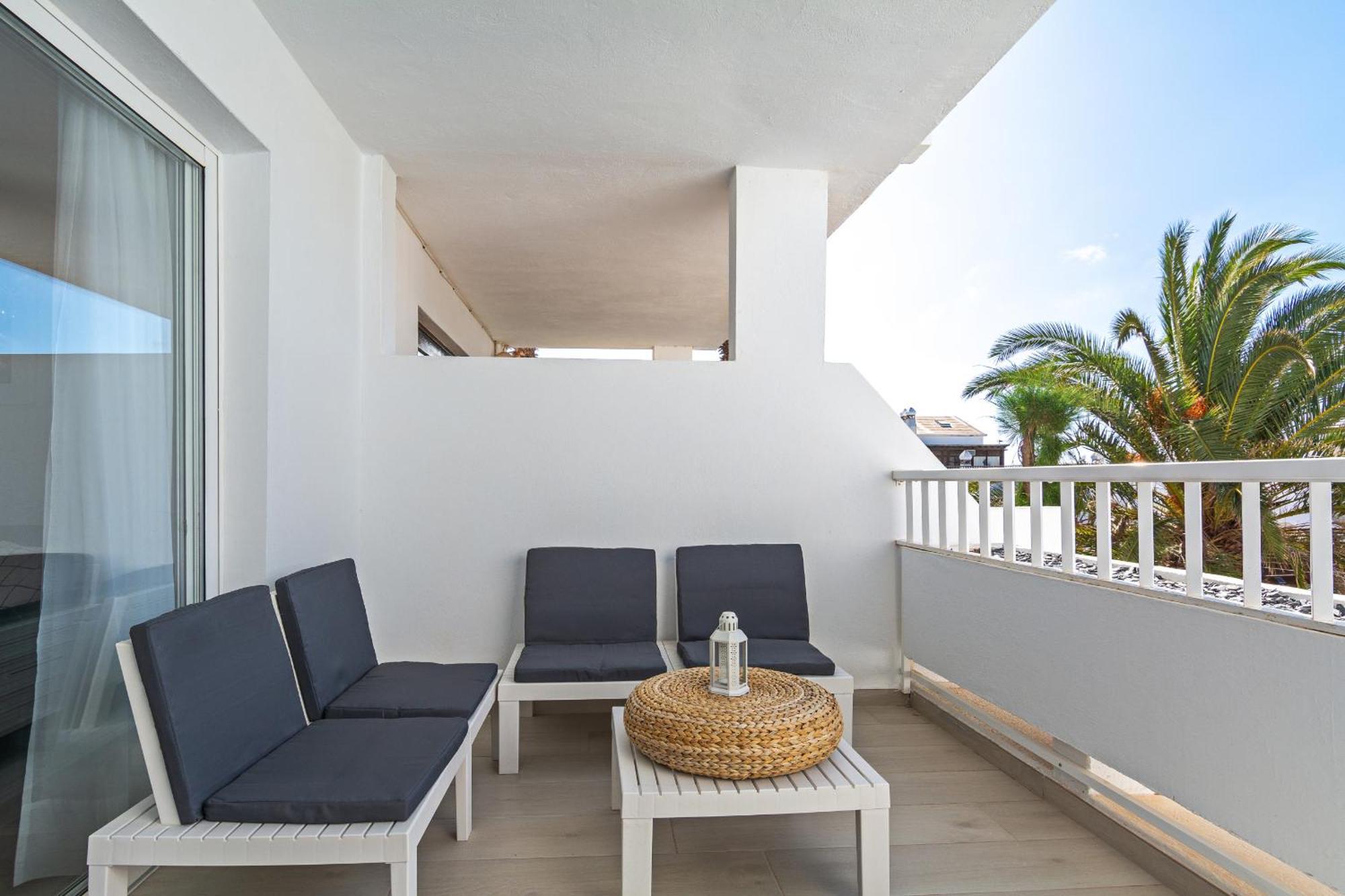 Palmeras - Pool & Terrace - Next To * Costa Teguise