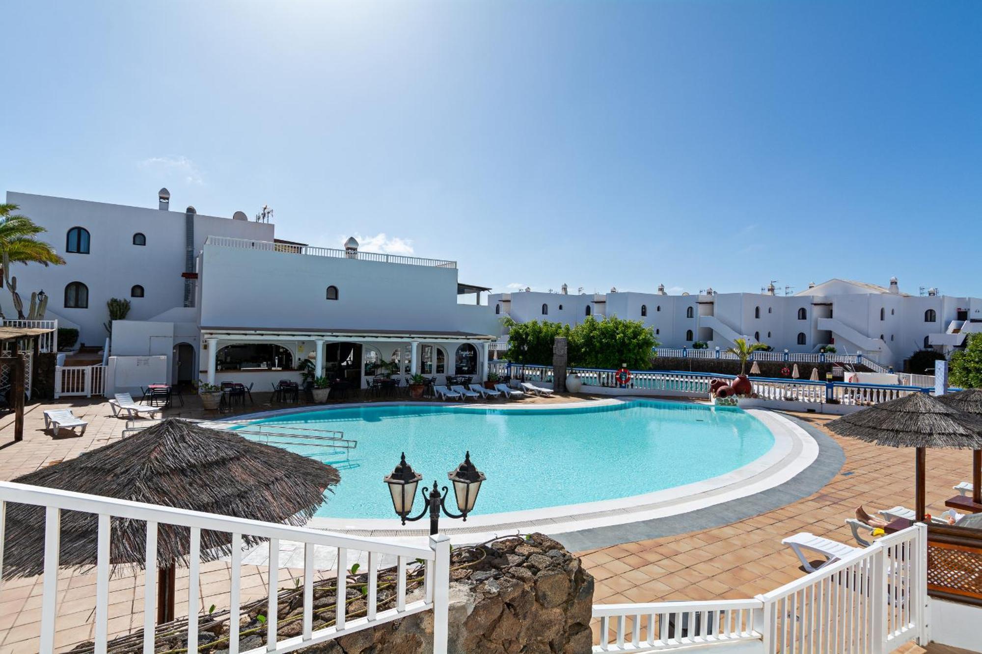 Apartamento Palmeras - Pool & Terrace - Next To