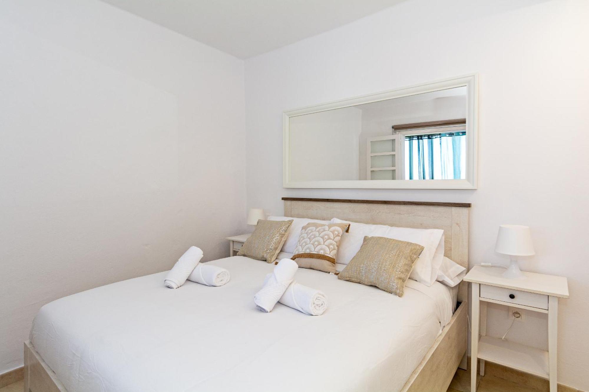 Tuscan Seaviews - 2br Pool & Terrace Apartamento *