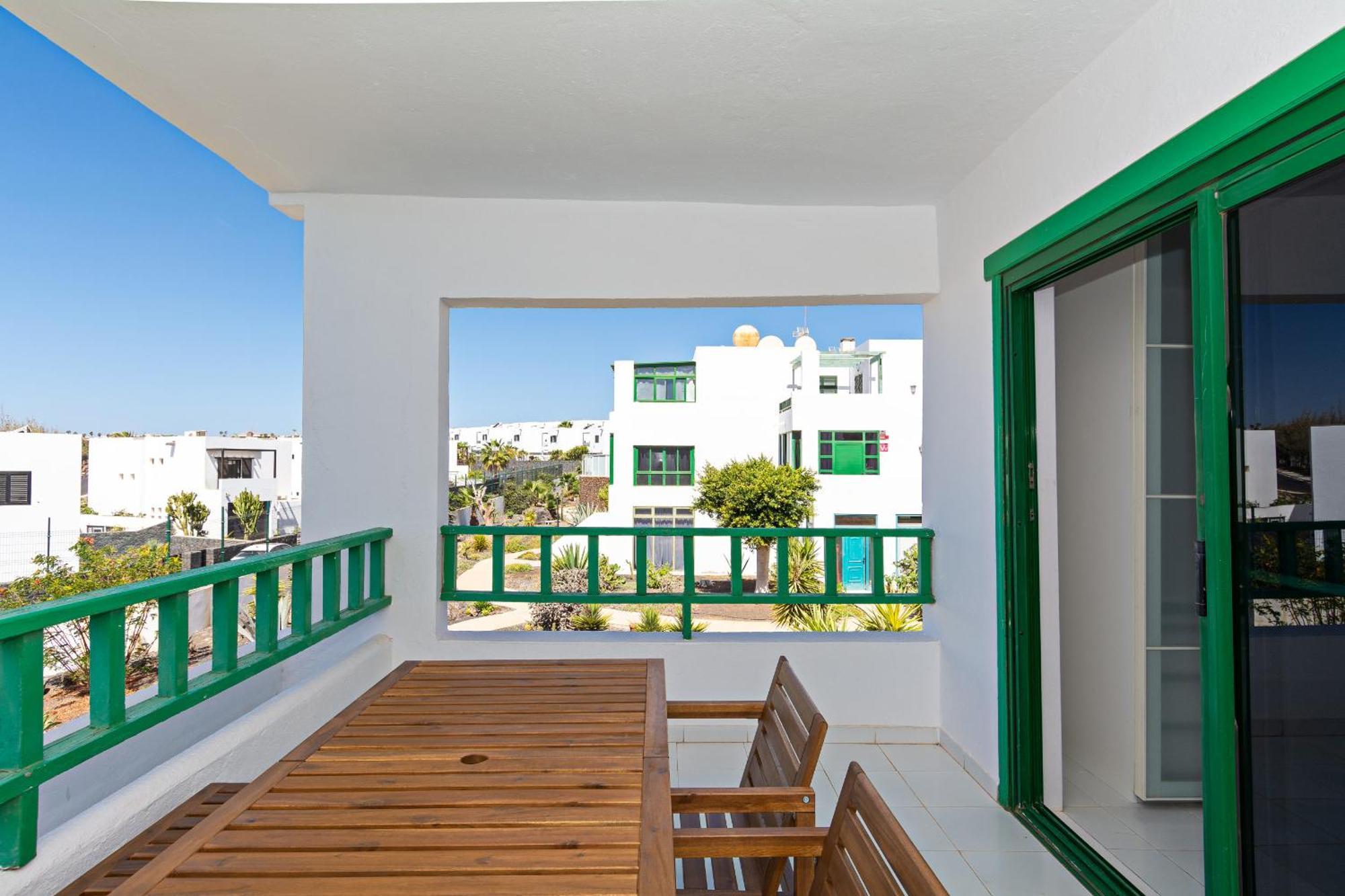 Tuscan Seaviews - 2br Pool & Terrace *