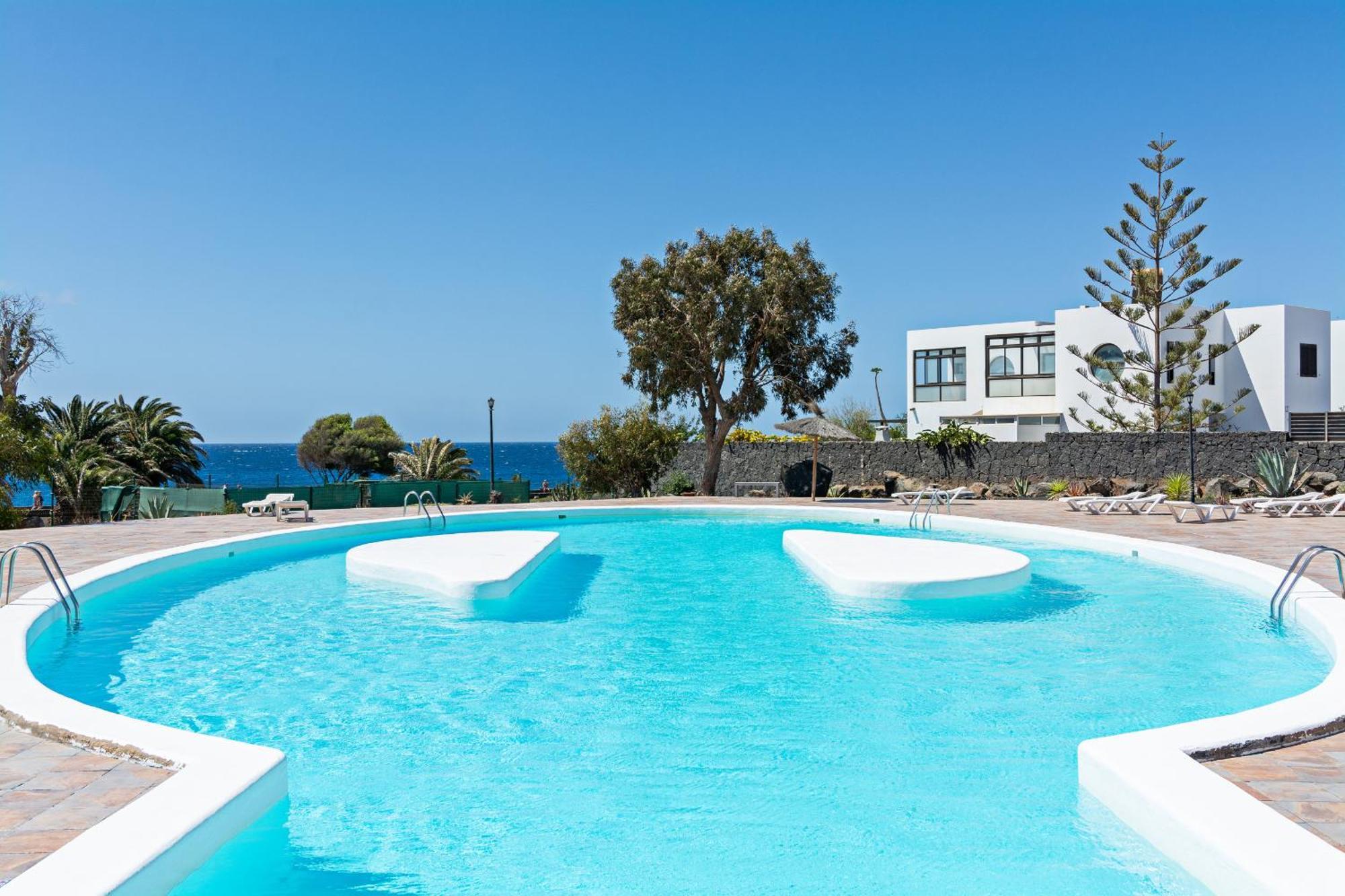 Tuscan Seaviews - 2br Pool & Terrace *