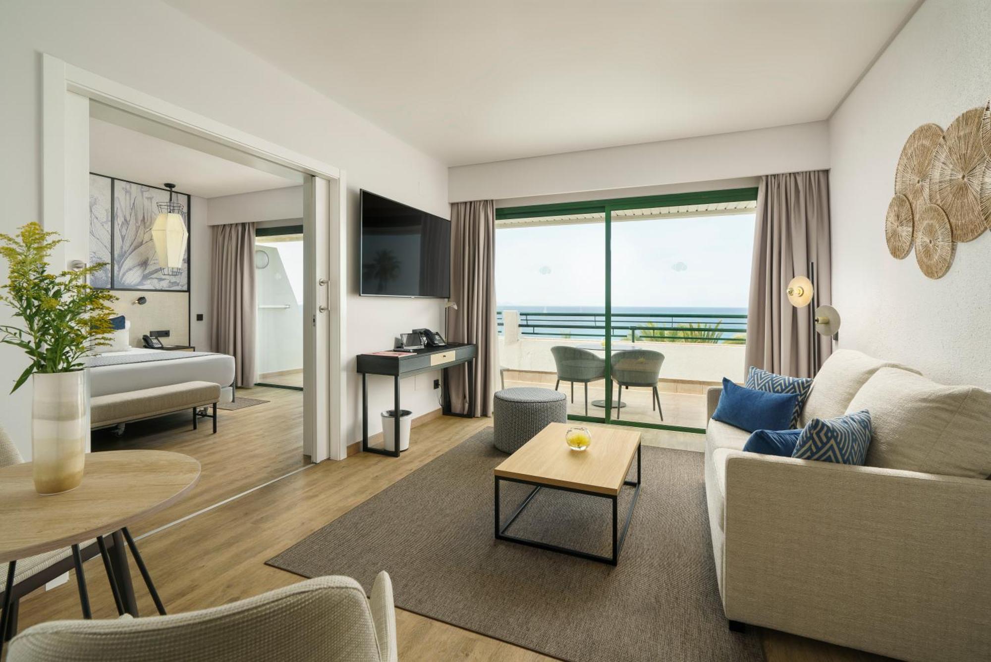 Dreams Lanzarote Playa Dorada & Hotel 5*