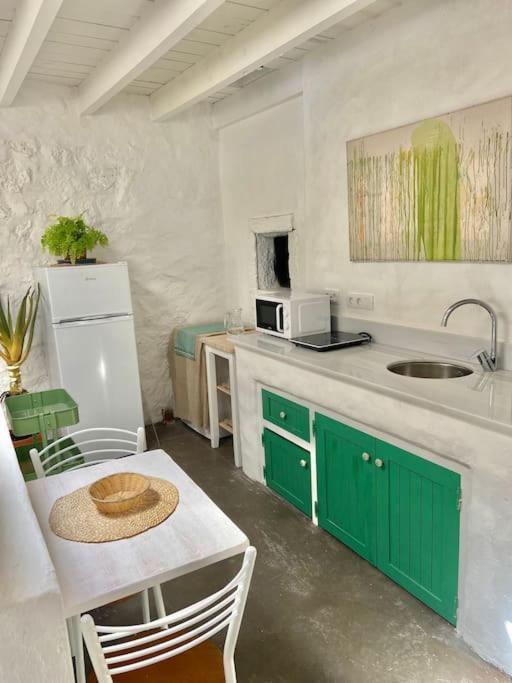 Casa Kira Sur, Macher