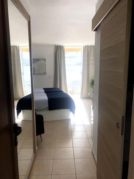 Apartment Stylish And Modern With Stunning Sea Views *