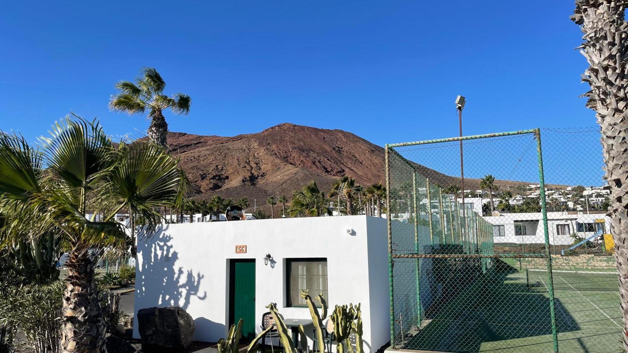 Palmeras Garden Apartment *