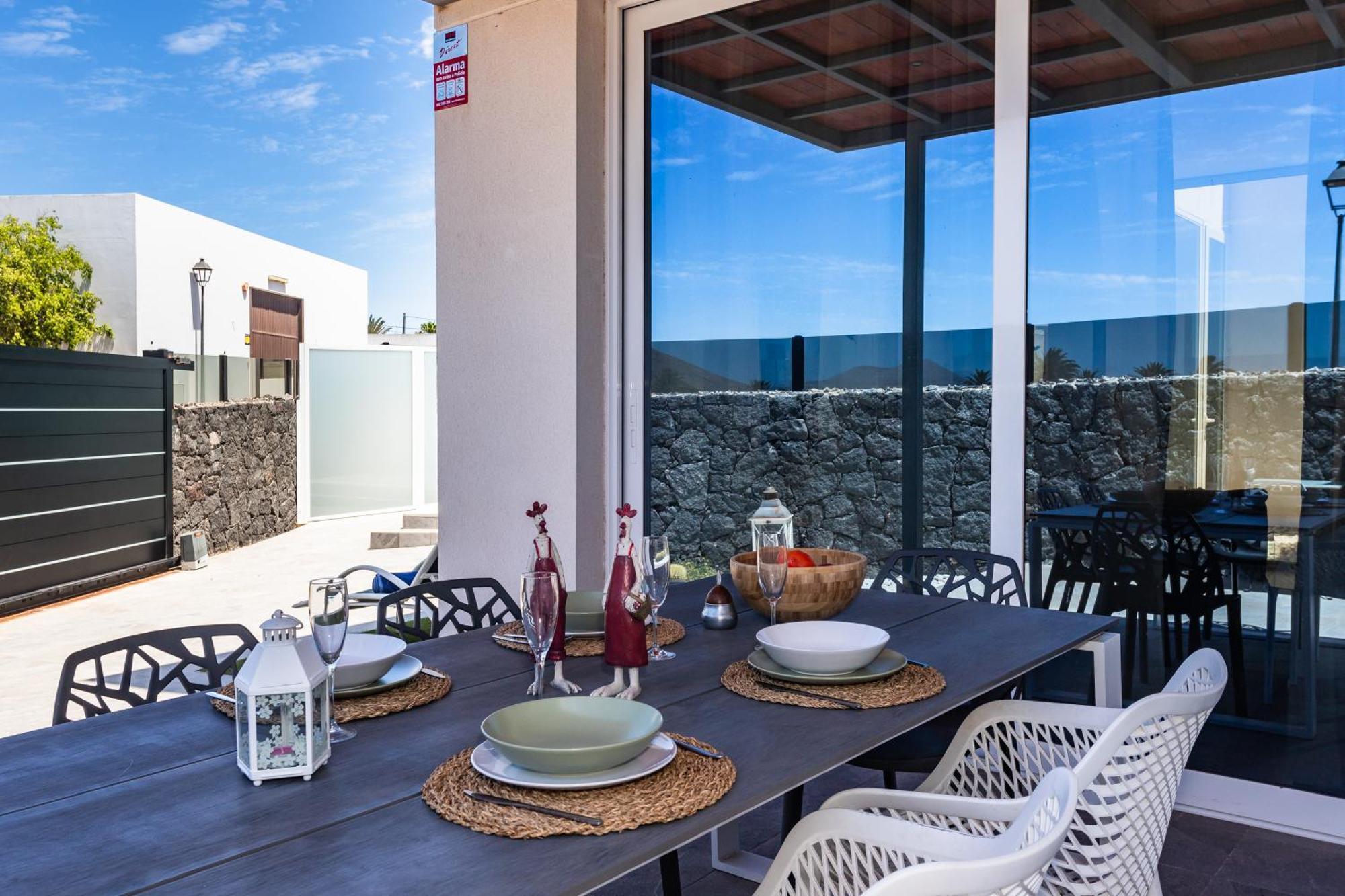 Villa Casa Daniela Lanzarote Piscina Climatizada, Barbacoa Y Wifi Free *