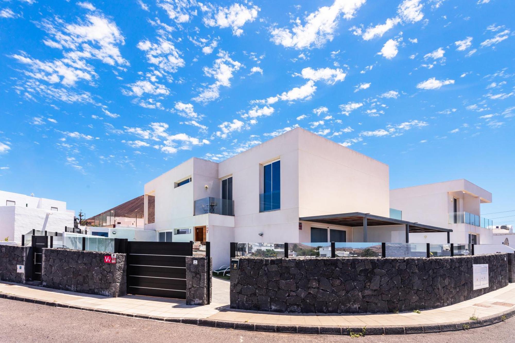 Casa Daniela Lanzarote Piscina Climatizada, Barbacoa Y Wifi Free