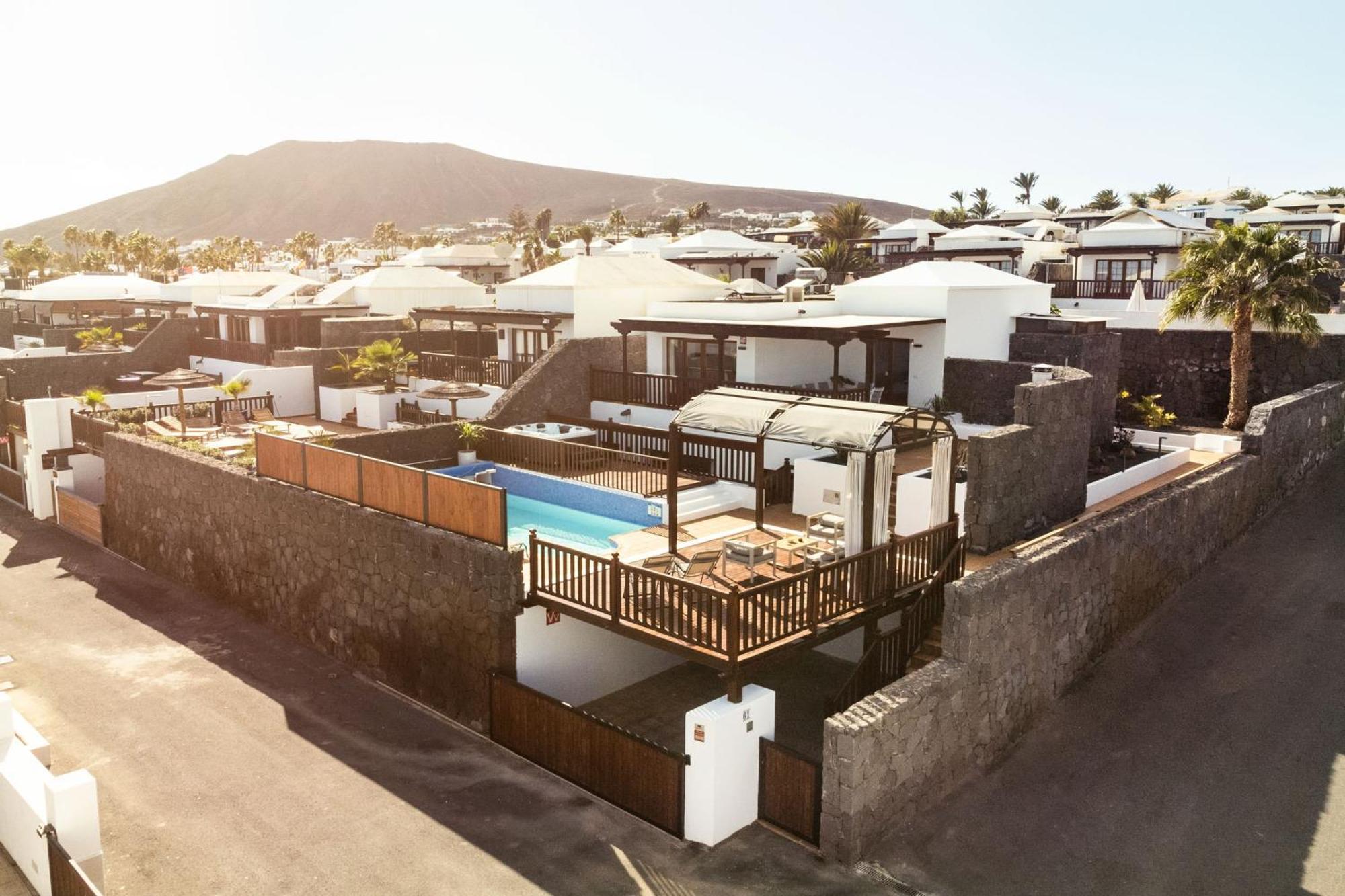 Villa 61 Playablanca Lanzarote Pool *