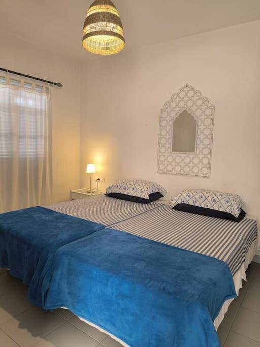 Sea Breeze Apartment *