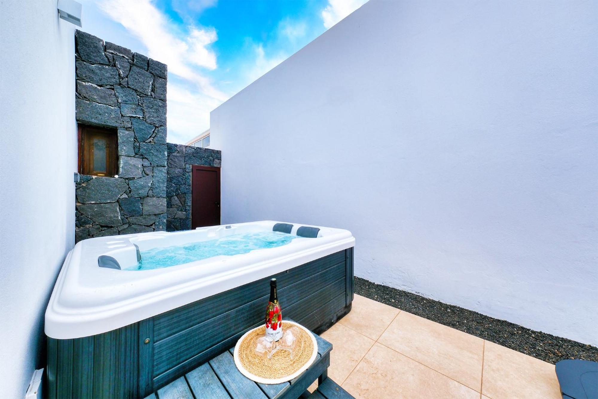 Malolo-private Pool And Jacuzzi Сasa de vacaciones *