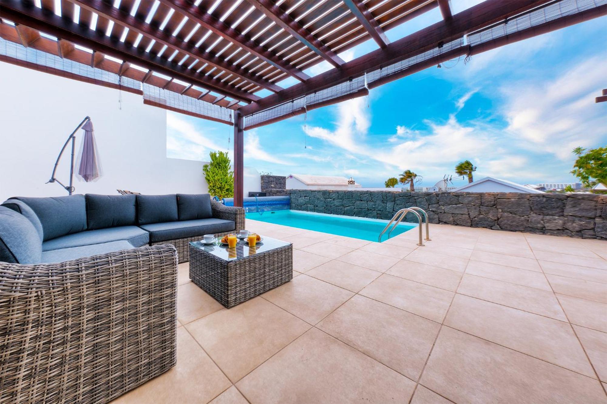 Malolo-private Pool And Jacuzzi