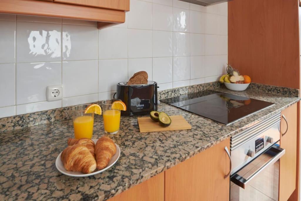Сasa de vacaciones Maria Del Mar 2 Minutes To Supermarkets, 10 Minutes To Marina Rubicon, Pool, High Speed Wifi Playa Blanca (Lanzarote)
