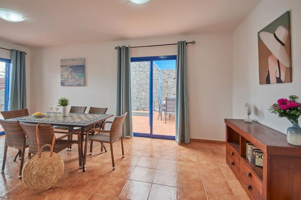 Maria Del Mar 2 Minutes To Supermarkets, 10 Minutes To Marina Rubicon, Pool, High Speed Wifi Playa Blanca (Lanzarote)