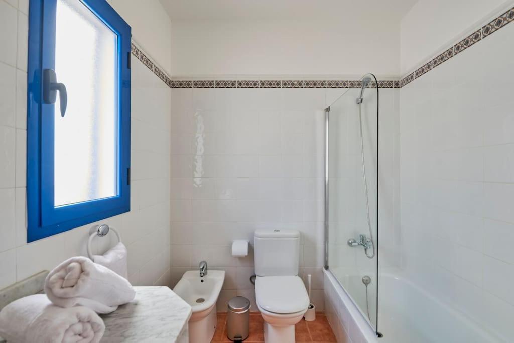 Maria Del Mar 2 Minutes To Supermarkets, 10 Minutes To Marina Rubicon, Pool, High Speed Wifi