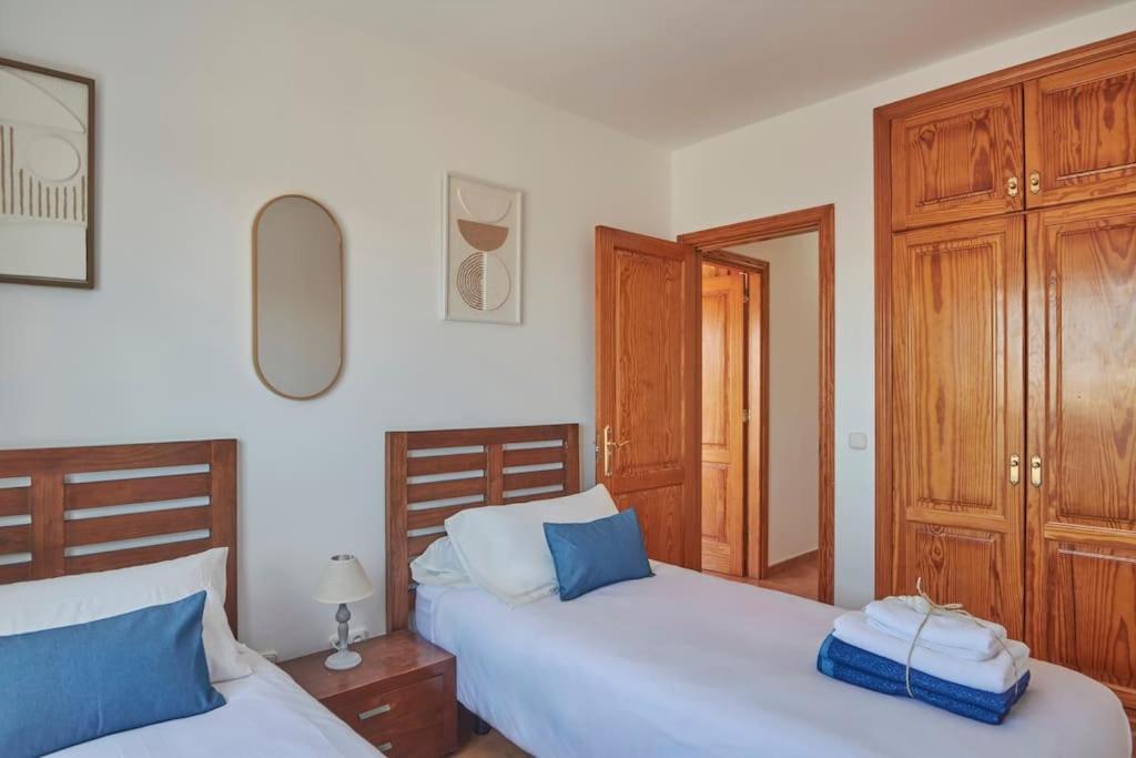 Maria Del Mar 2 Minutes To Supermarkets, 10 Minutes To Marina Rubicon, Pool, High Speed Wifi Сasa de vacaciones *