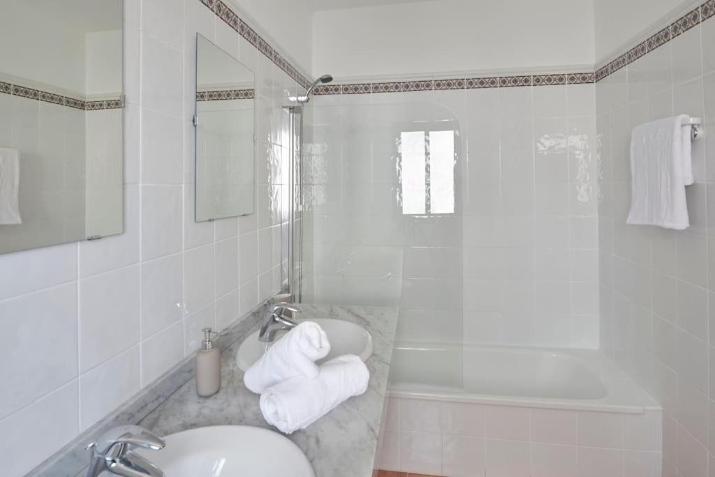 Сasa de vacaciones Maria Del Mar 2 Minutes To Supermarkets, 10 Minutes To Marina Rubicon, Pool, High Speed Wifi Playa Blanca (Lanzarote)