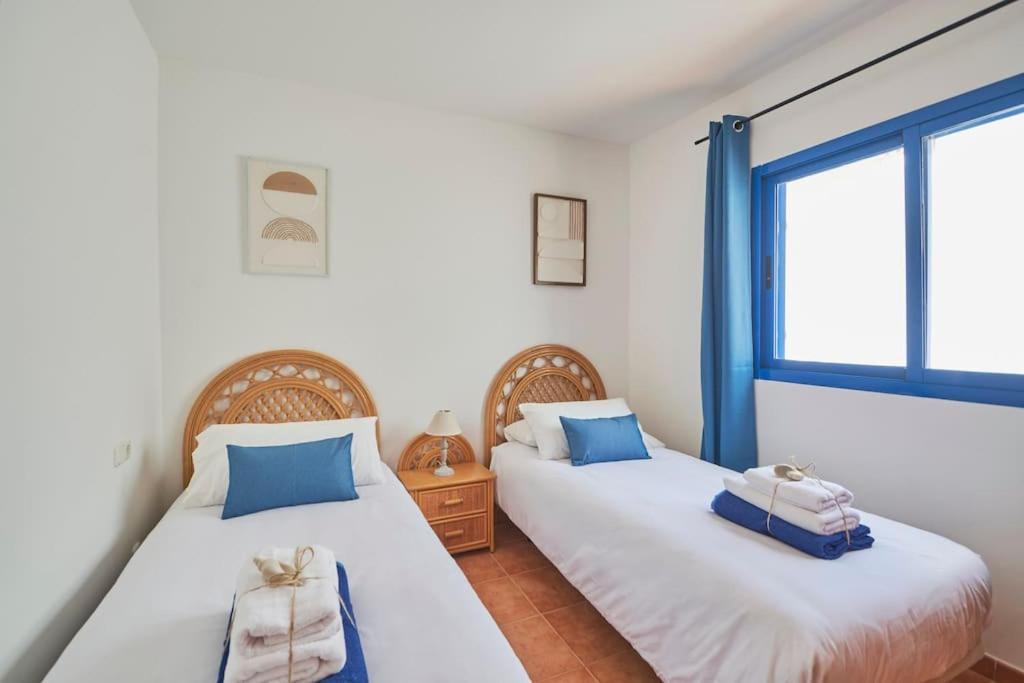 Maria Del Mar 2 Minutes To Supermarkets, 10 Minutes To Marina Rubicon, Pool, High Speed Wifi Сasa de vacaciones Playa Blanca (Lanzarote)