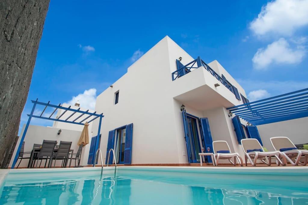 Maria Del Mar 2 Minutes To Supermarkets, 10 Minutes To Marina Rubicon, Pool, High Speed Wifi Сasa de vacaciones Playa Blanca (Lanzarote)
