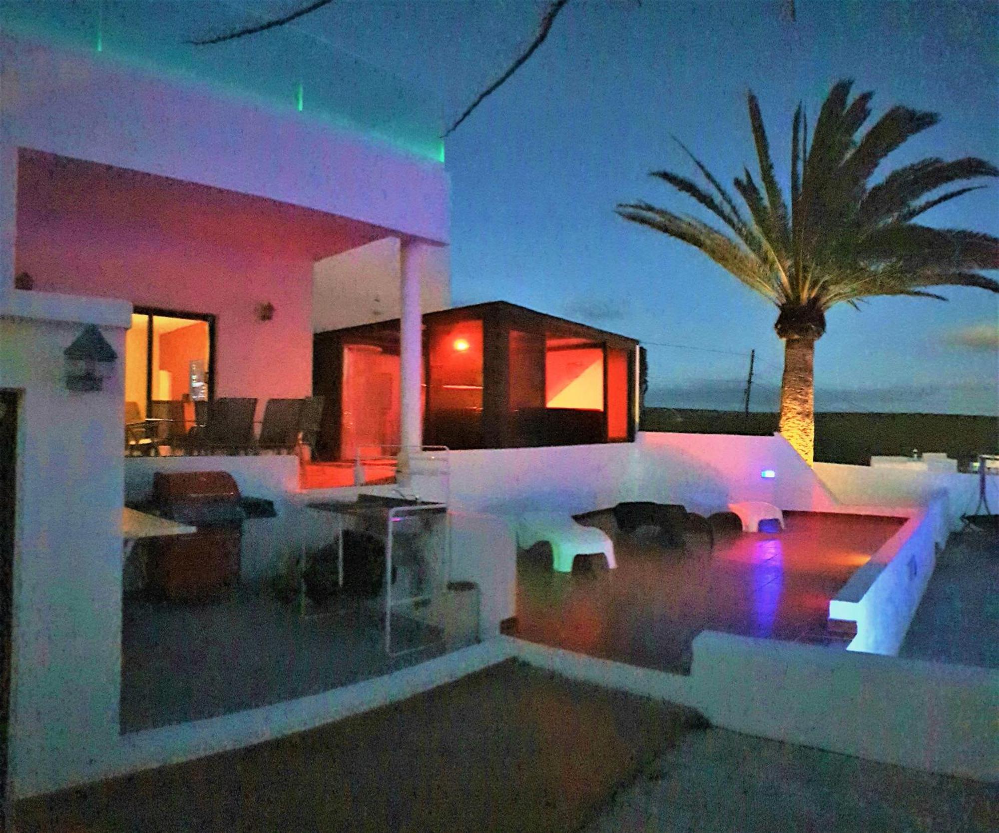 Villa Vista Mar I, Meerblick, 360 Qm, Heated Pool, Hot Tube, Roof Terrace, Gaming Room, Wifi *