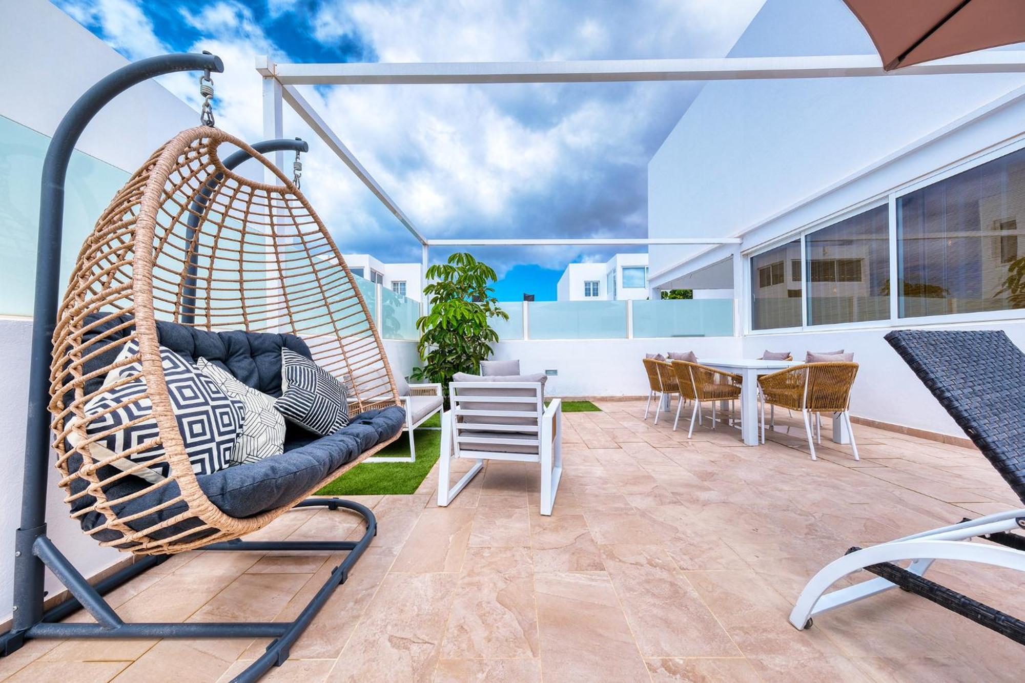 Marina Oasis-private Pool, Air-con, Sat Tv * Playa Blanca (Lanzarote)