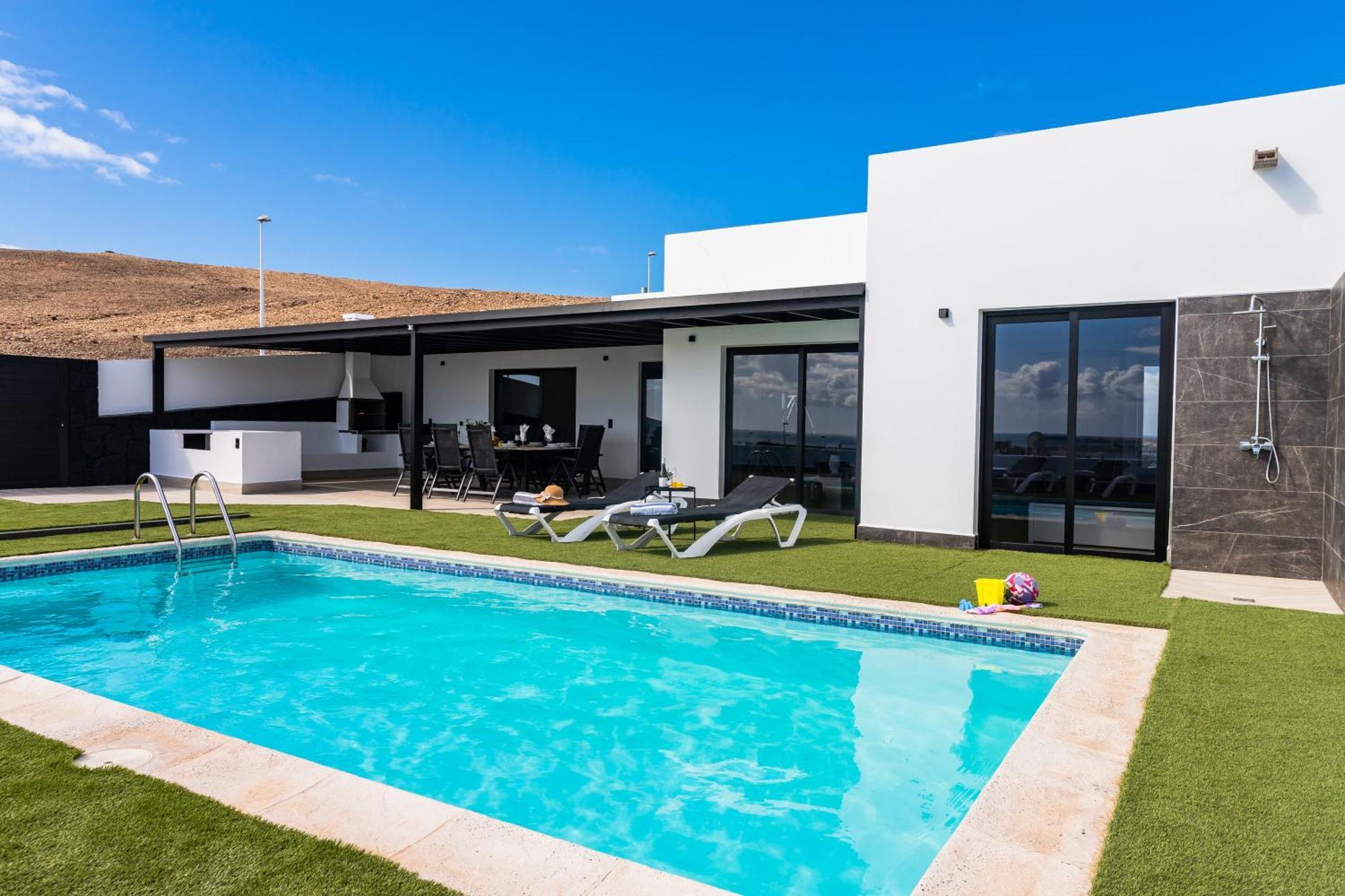 Great View - Luxury With Sea View Apartment