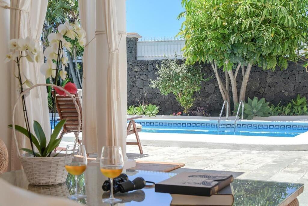 La Concha Beachfront Heated Pool