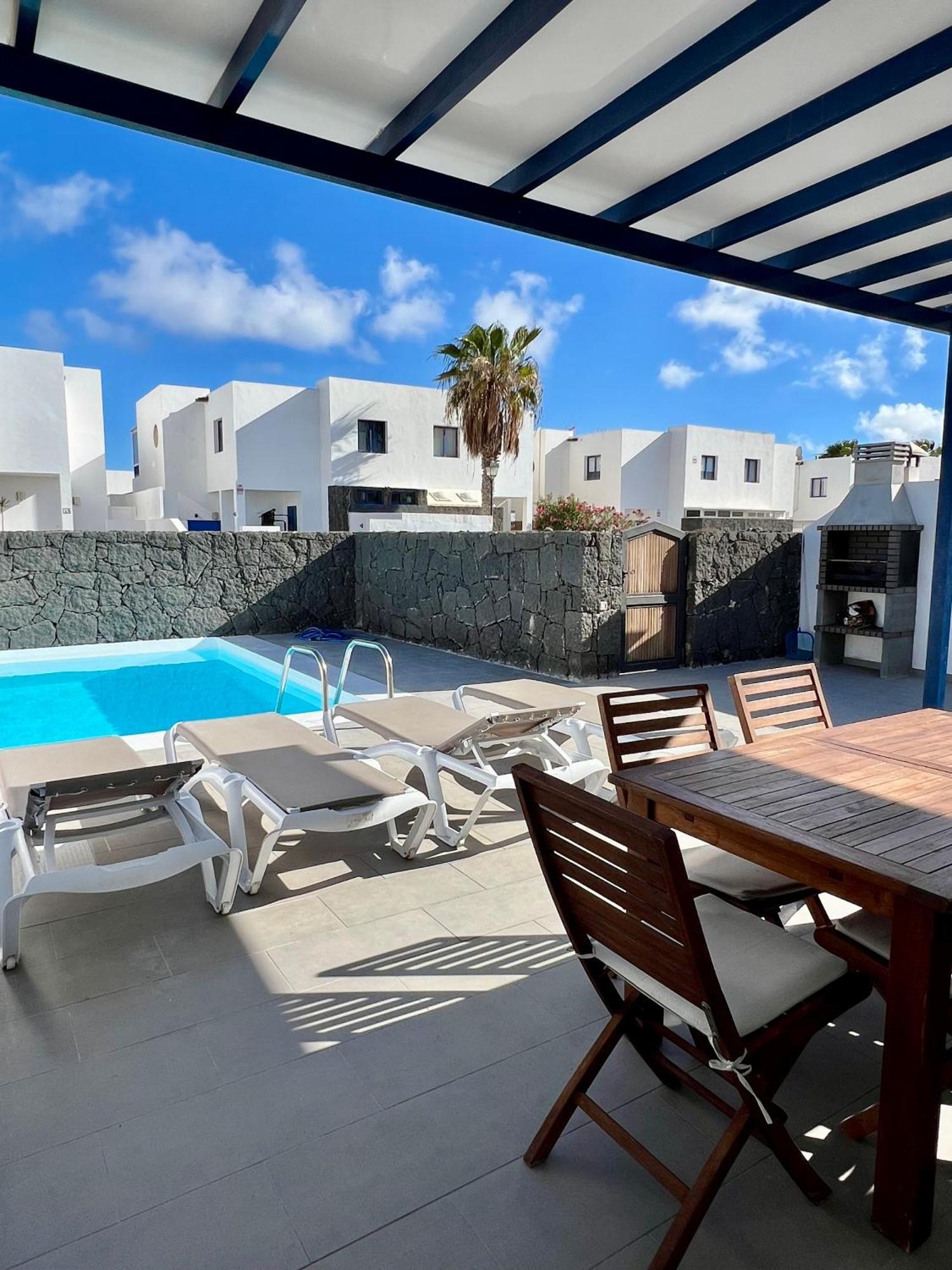 Lovely Adas Playa Blanca (Lanzarote)