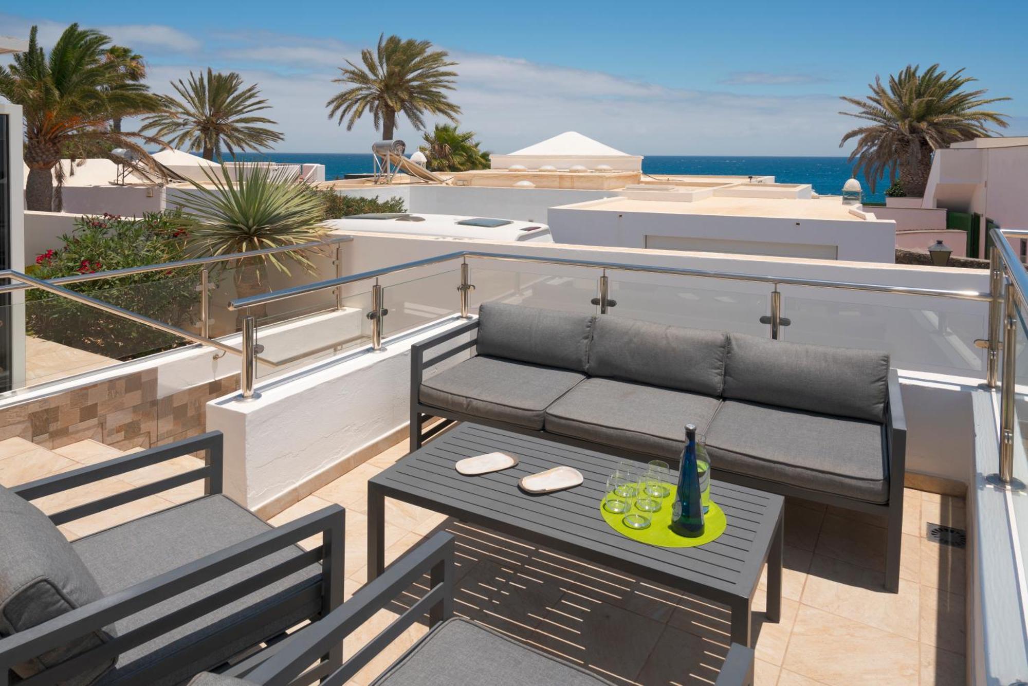 Lanzahost Ona Villa Costa Teguise