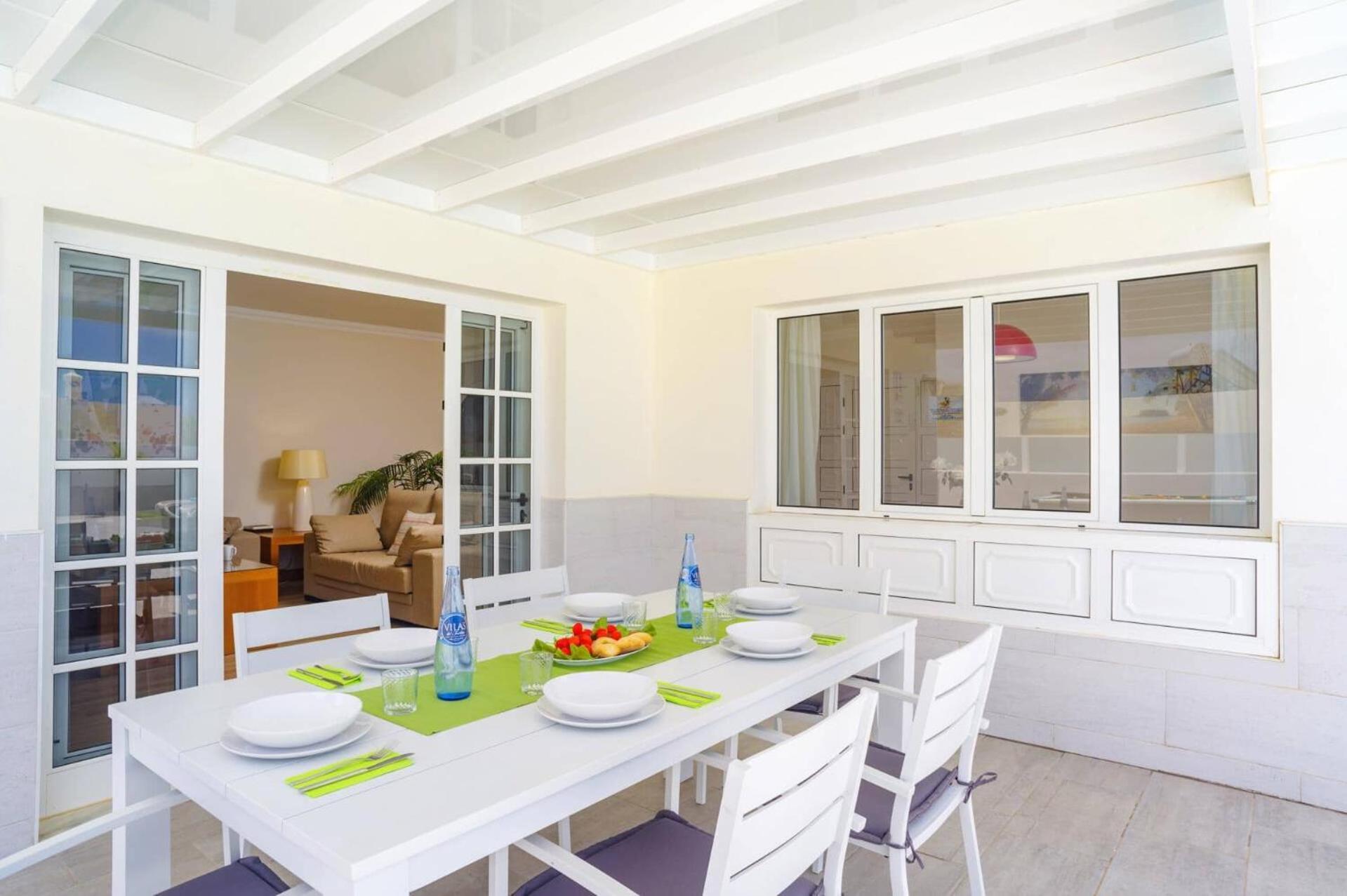 Villa Joanna Sol By