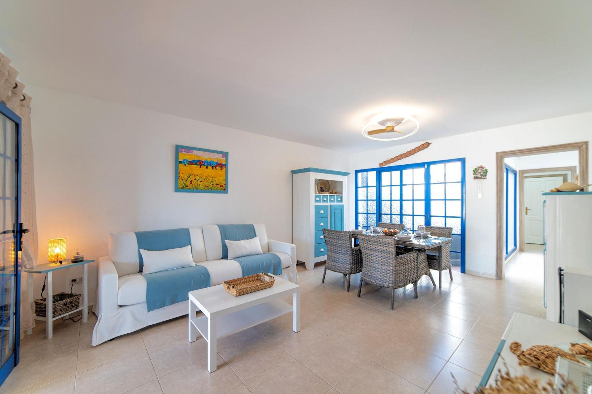 Beautiful 2 Bedrooms Heavenly Lotus Private Pool Close To Amenities Lanzarote Villa Playa Blanca (Lanzarote)