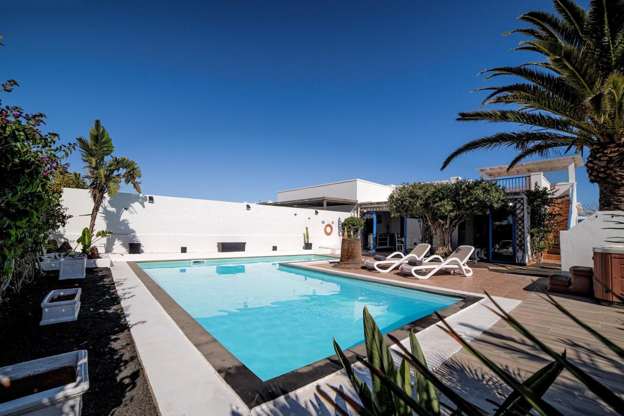 Villa Beautiful 2 Bedrooms Heavenly Lotus Private Pool Close To Amenities Lanzarote *