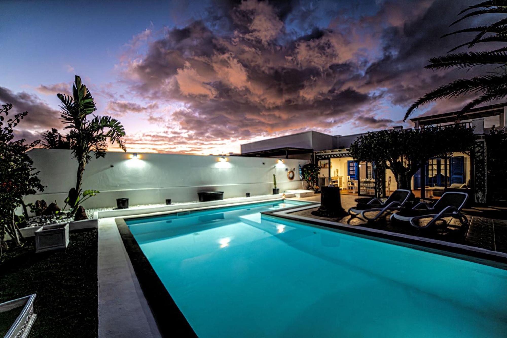 Beautiful 2 Bedrooms Heavenly Lotus Private Pool Close To Amenities Lanzarote Villa