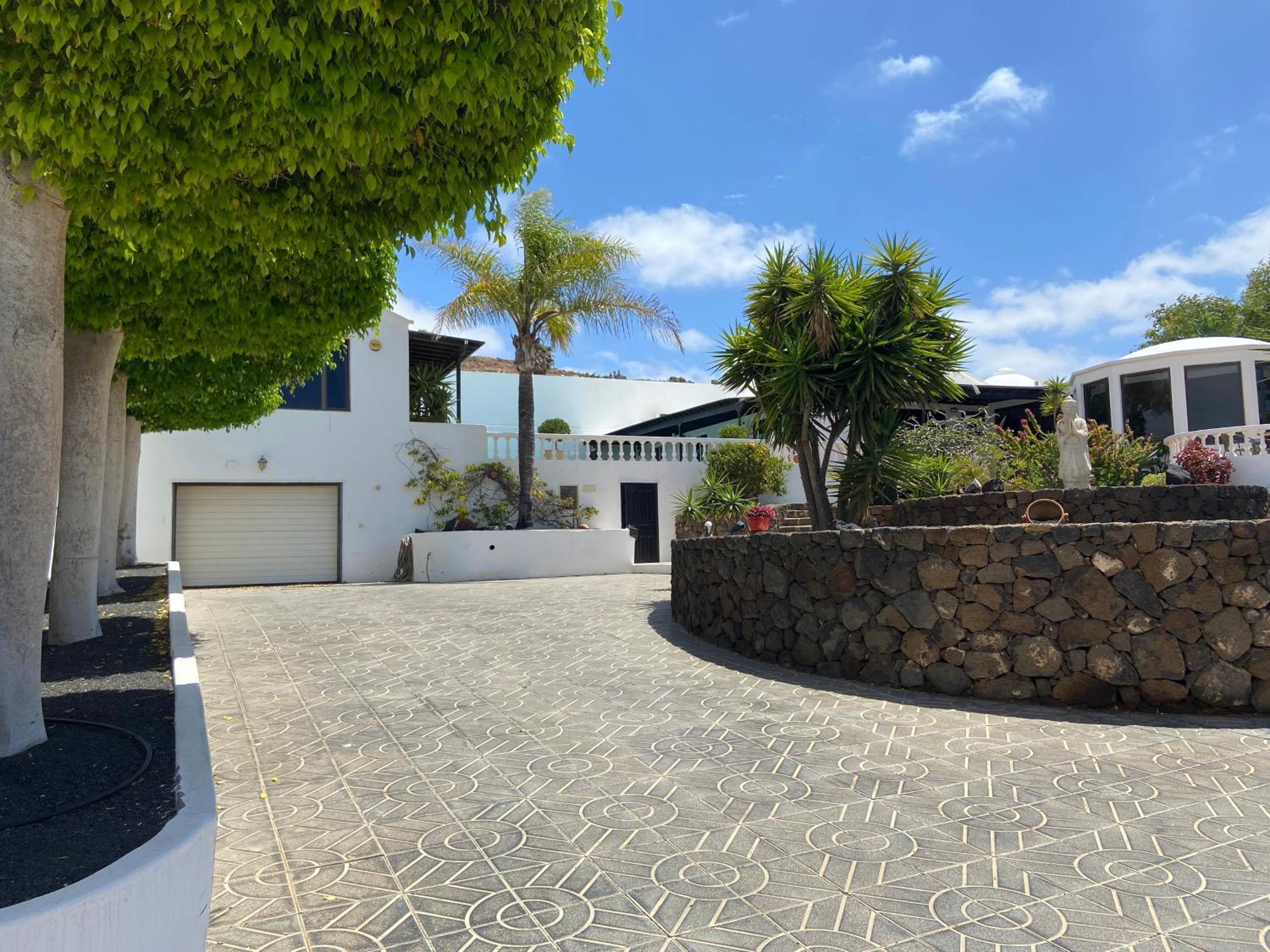 Dora Bella Lanzarote Villa *